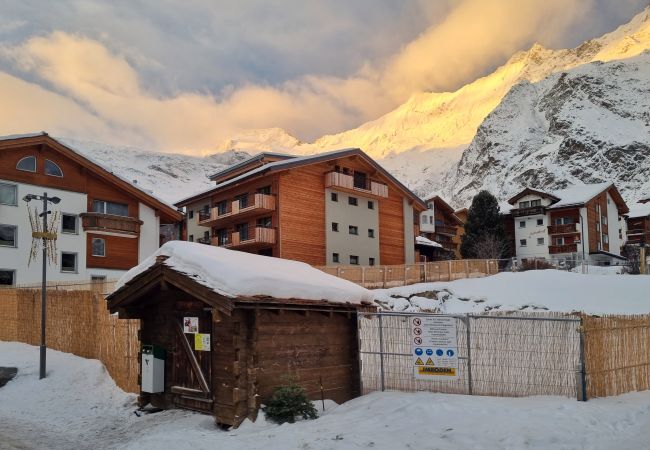 Apartment in Saas-Fee - Berghof 2. OG Apartment in Saas-Fee - Berghof 2. OG