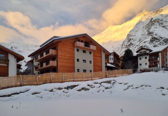 Apartment in Saas-Fee - Berghof 2. OG Apartment in Saas-Fee - Berghof 2. OG
