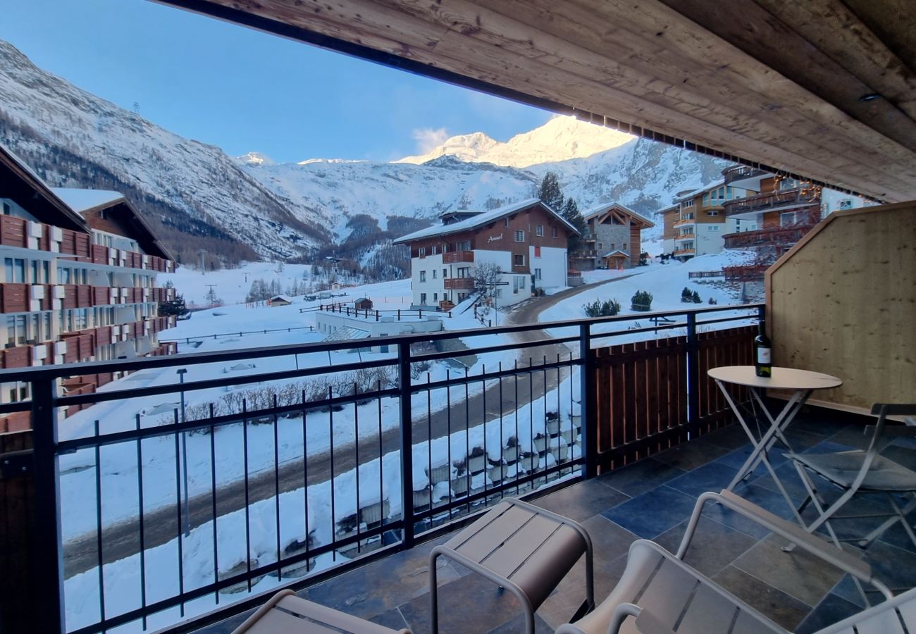 Apartment in Saas-Fee - Berghof 2. OG Apartment in Saas-Fee - Berghof 2. OG