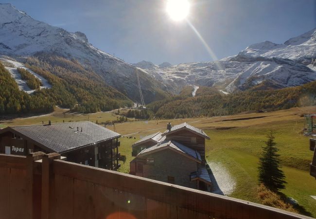 Apartment in Saas-Fee - Aramis Dachwohnung 5. OG Apartment in Saas-Fee - Aramis Dachwohnung 5. OG