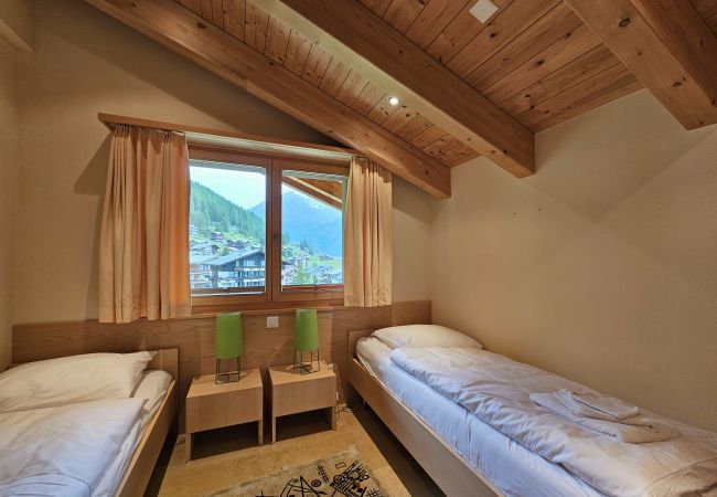 Apartment in Saas-Fee - Aramis Dachwohnung 4. OG Apartment in Saas-Fee - Aramis Dachwohnung 4. OG