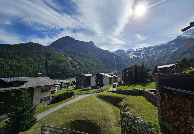 Apartment in Saas-Fee - Evelyne 3. OG Apartment in Saas-Fee - Evelyne 3. OG