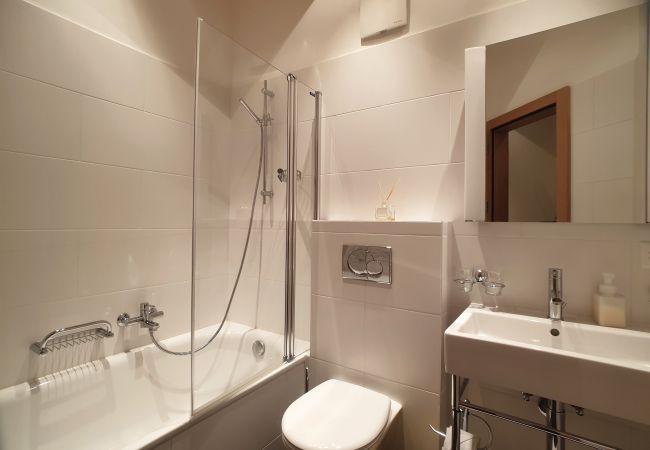 Ferienwohnung in Saas-Fee - Aramis Dachwohnung 5. OG Ferienwohnung in Saas-Fee - Aramis Dachwohnung 5. OG