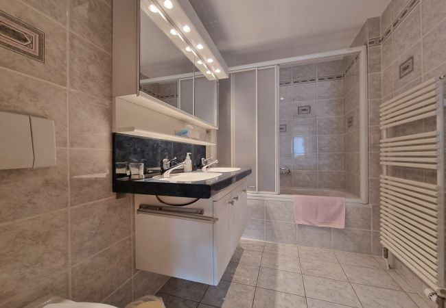 Ferienwohnung in Saas-Fee - Azurit Ferienwohnung in Saas-Fee - Azurit
