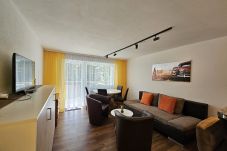 Ferienwohnung in Saas-Fee - Vallesia  EG Ost