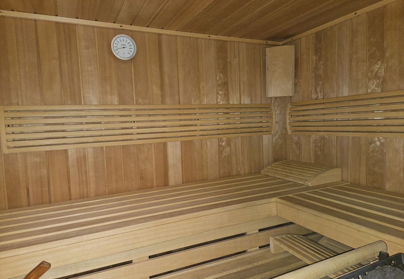 Chalet in Saas-Fee - Chalet Renu Chalet in Saas-Fee - Chalet Renu