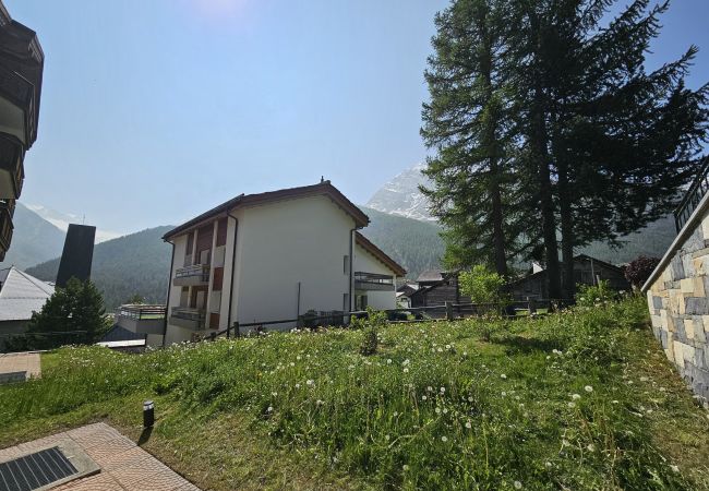 Ferienwohnung in Saas-Fee - Chateau EG Ferienwohnung in Saas-Fee - Chateau EG